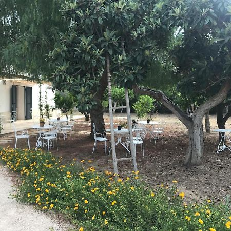 Tenuta Castelle Cutrofiano Buitenkant foto